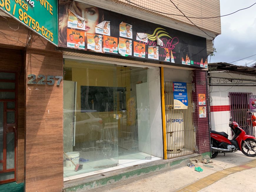 Alugo Ponto Comercial na Romulo Maiorana;