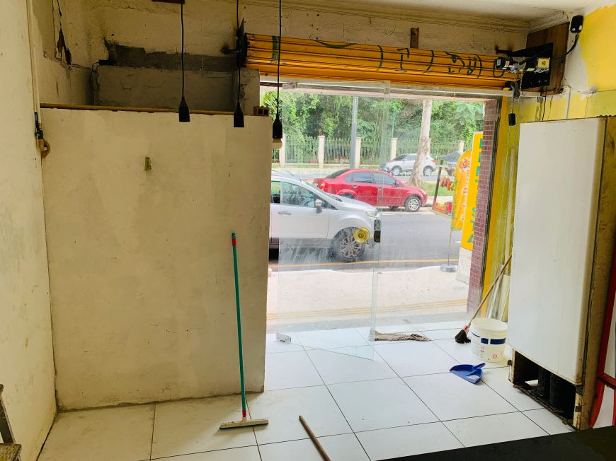 Alugo Ponto Comercial na Romulo Maiorana;
