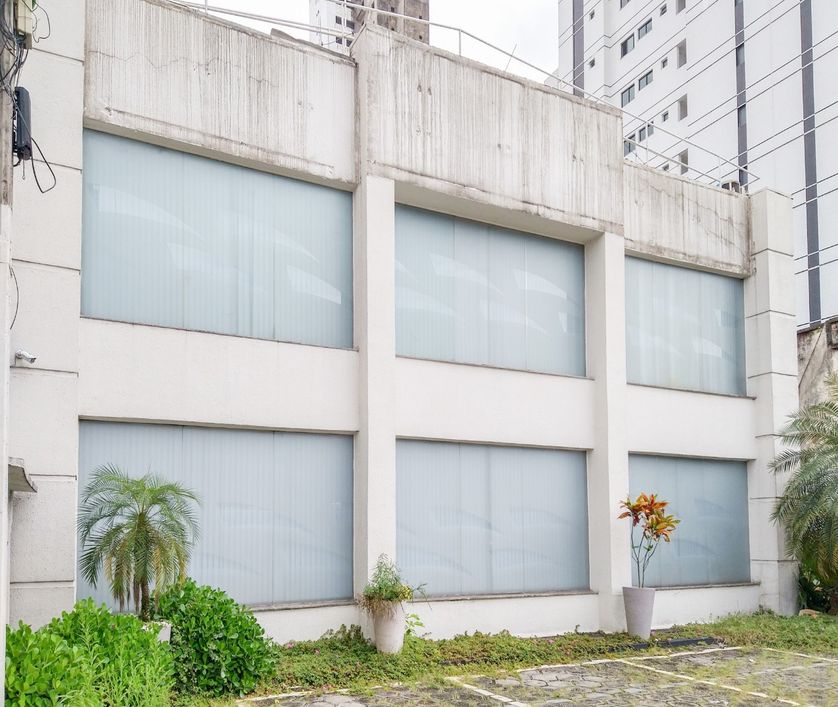 Predio em 02 pav vaga para 15 carros e otima localizacao