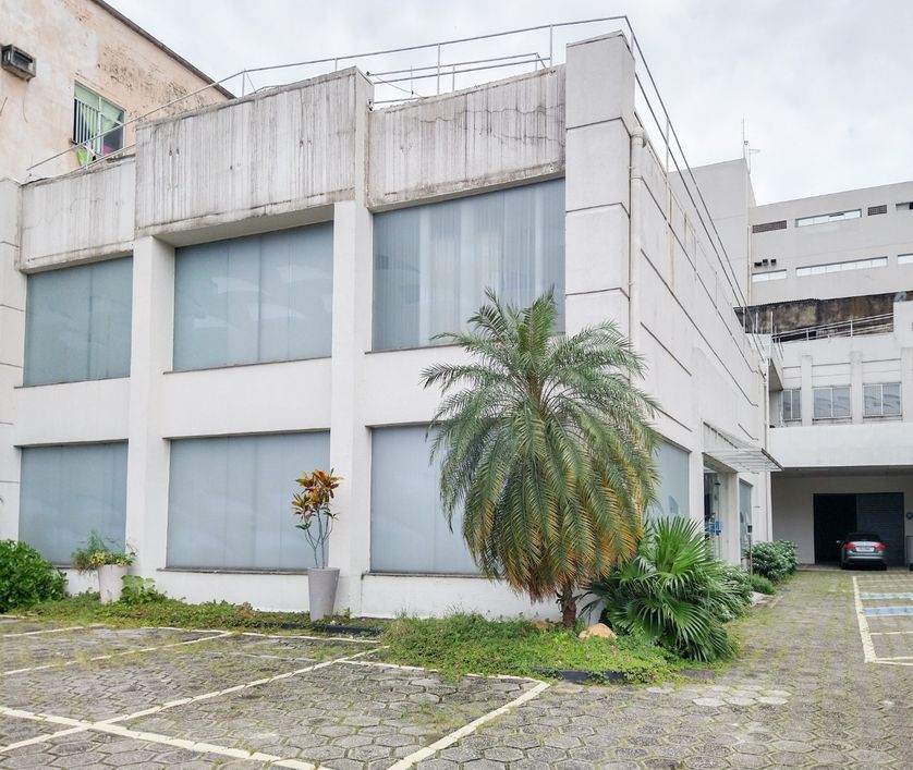 Predio em 02 pav vaga para 15 carros e otima localizacao