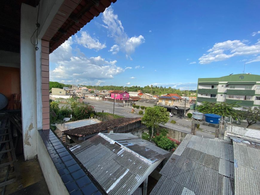 Imóvel para aluguel comercial com 200 m² em Val-de-Cães