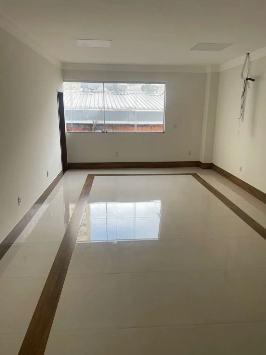 Sala comercial 50 m2 alugo.