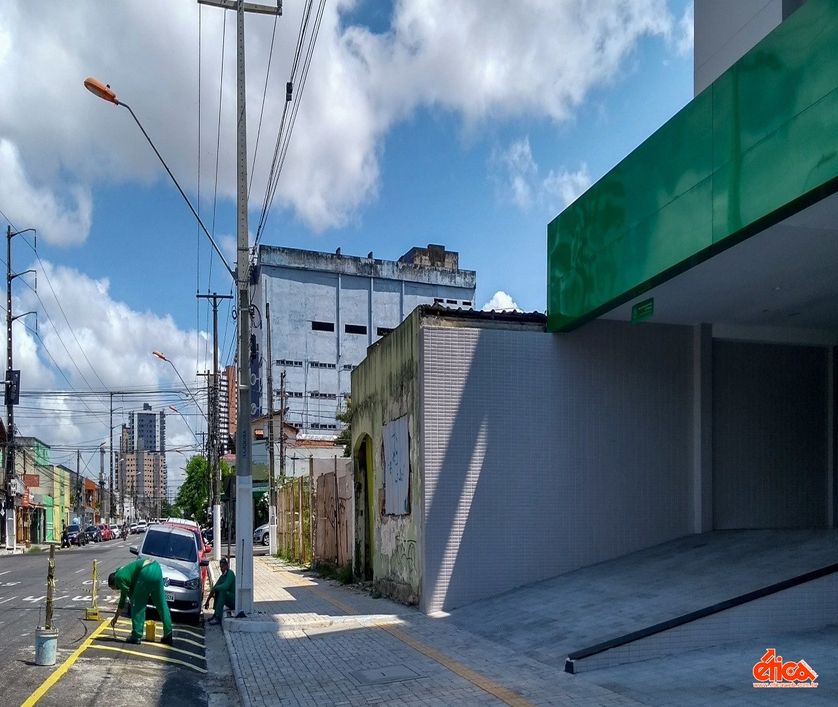 Terreno medindo 350,00m² ao lado da unimed
