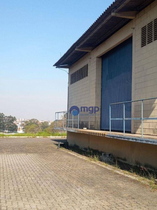 Galpão em Amplo Terreno em Guarulhos - 3.000 m² - Guarulhos/SP