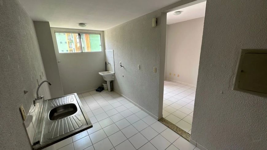 Alugo no Residencial Resort Club Rio das Pedras com dois quartos e uma suíte