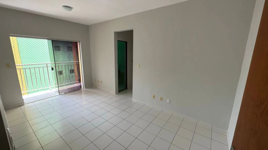 Alugo no Residencial Resort Club Rio das Pedras com dois quartos e uma suíte