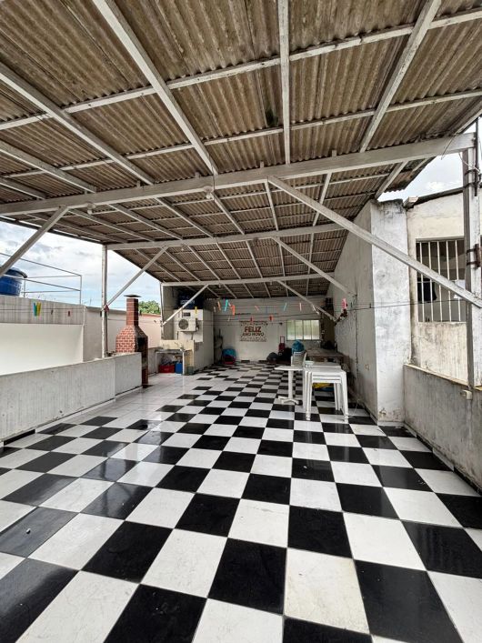 Casa para aluguel possui 160 metros quadrados com 3 quartos em Marambaia - Belém - PA
