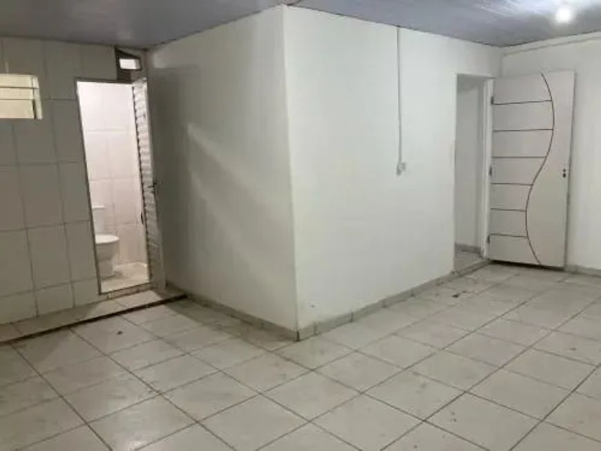 Galpão medindo 6.5 X 35 amplo salão no Umarizal