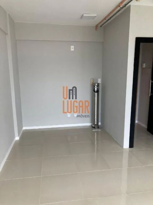 Sala Comercial de 30m² para aluguel no Centro Empresarial Acrópole, Nazaré