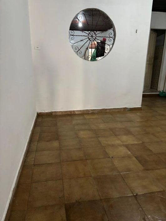 IMÓVEL COMERCIAL PRÓXIMO À DOCA