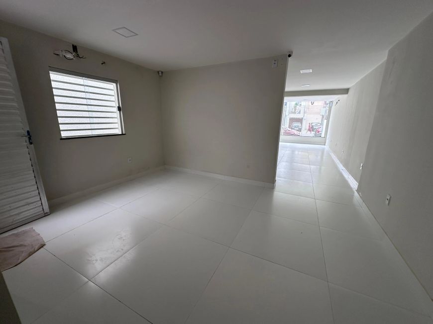 EXCELENTE PONTO COMERCIAL NA BATISTA CAMPOS - PRONTO PARA USO - COM SEGURANÇA 24H