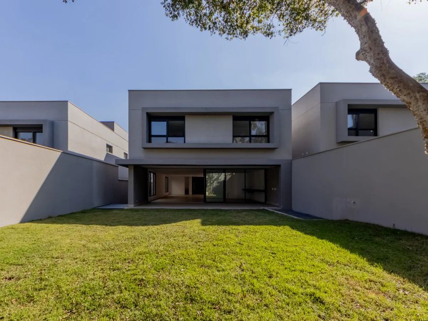 Casa no condomínio Hipica Max Garden para venda e locação com 4 quartos, sendo 4 suítes, 850m²