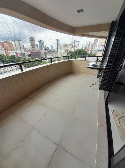 Ed "Terrazzos" - 175m² refrigerado, decorado nascente, 04 suítes 03 garagem - Área de Lazer completa