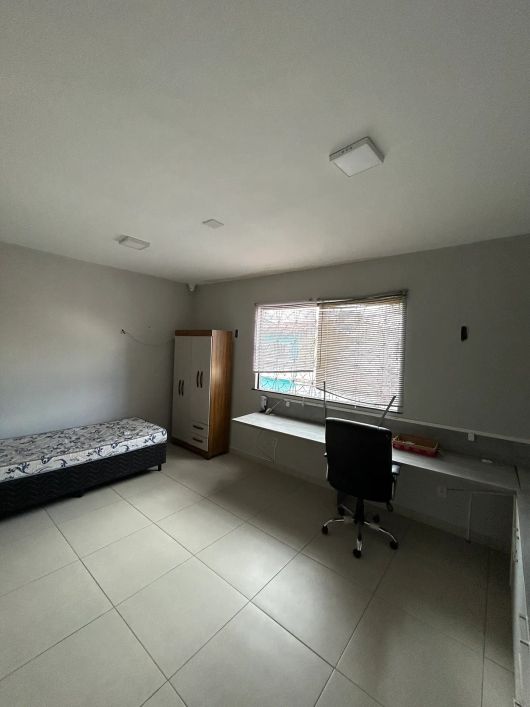 Afs* Alugo casa espaçosa na Cremação