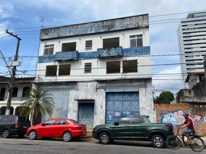 Alugo galpão para vários fins de atividades.