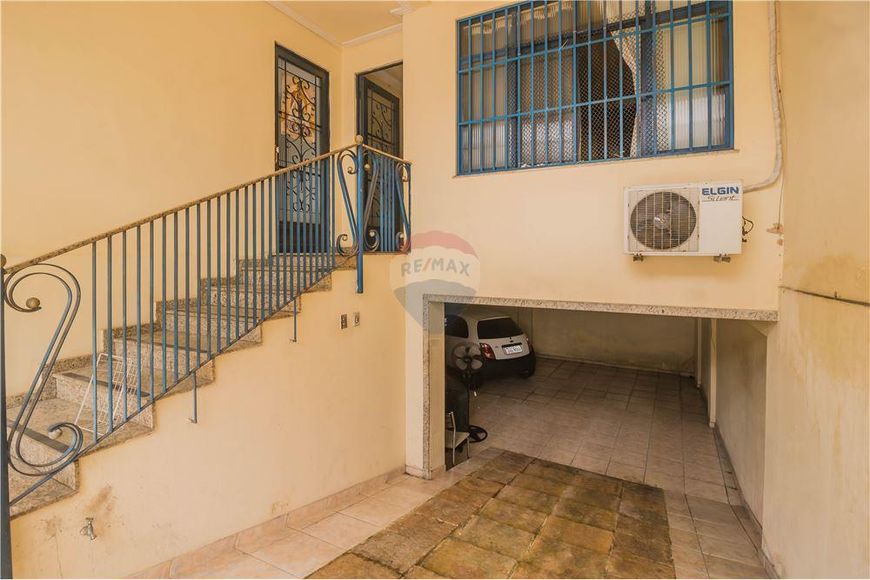 Prédio com 4 pavimentos - 230m²
