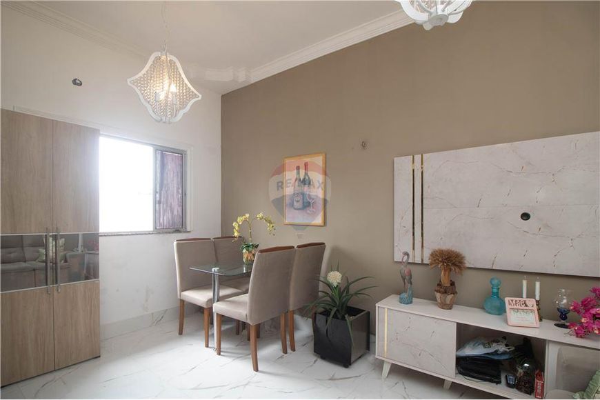 Prédio com 4 pavimentos - 230m²