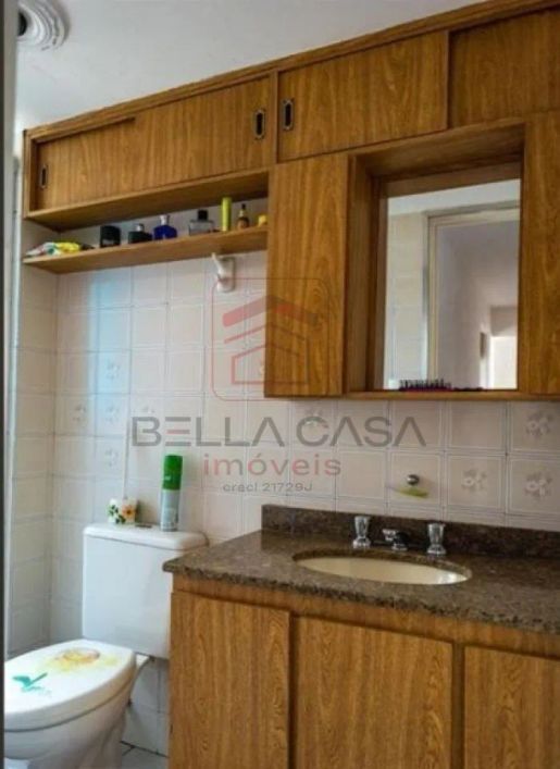 Apartamento de 2 dormitórios na região da Água Rasa