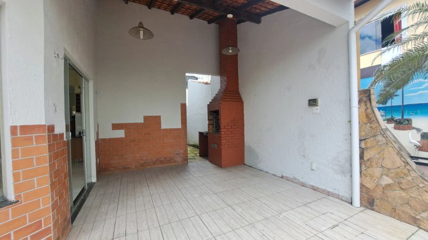 CIDADE JARDIM 1 CASA DE 2 PAV APENAS 4.500,00 INCLUSO AS TAXAS