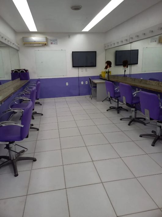 Imóvel para aluguel com 300 metros quadrados com 9 quartos em Parque Verde - Belém - PA