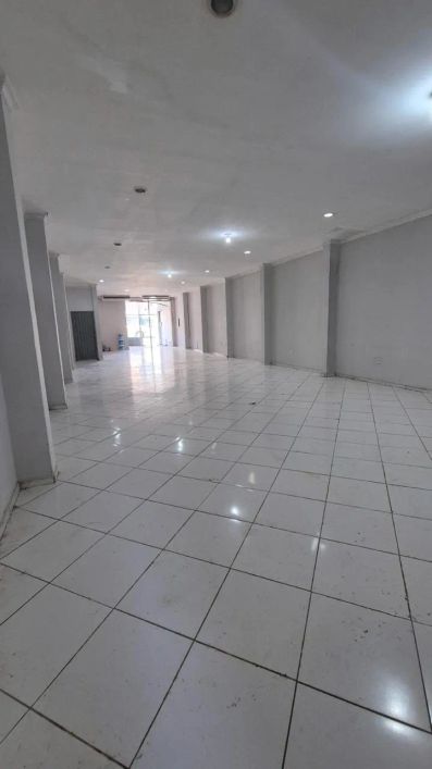 Imóvel para aluguel possui 238 metros quadrados com 5 quartos em São Brás - Belém - PA