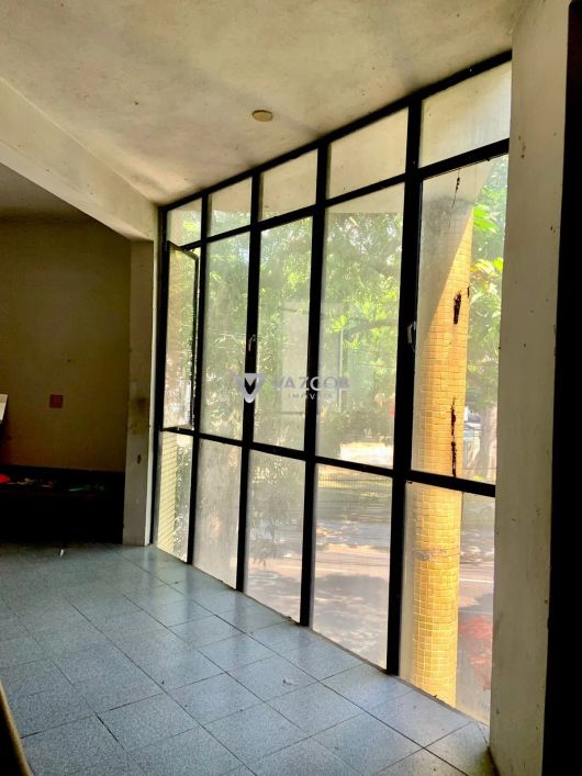 Prédio comercial na Avenida Nazaré em frente à Basílica
