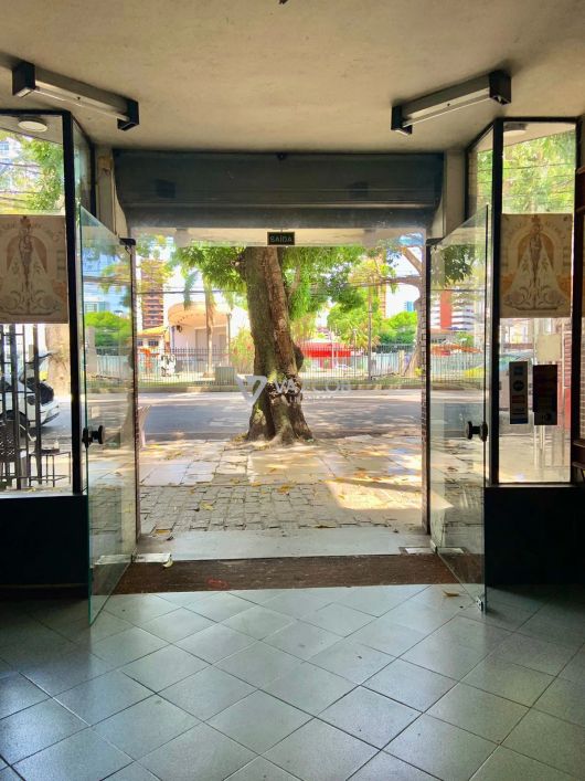 Prédio comercial na Avenida Nazaré em frente à Basílica