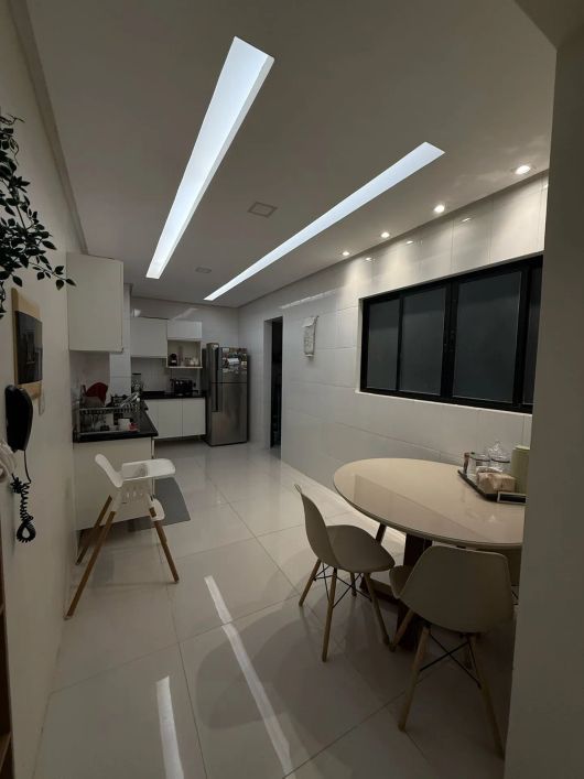 ALUGO APARTAMENTO 3/4 NO EDIFÍCIO ANGRA DOS REIS