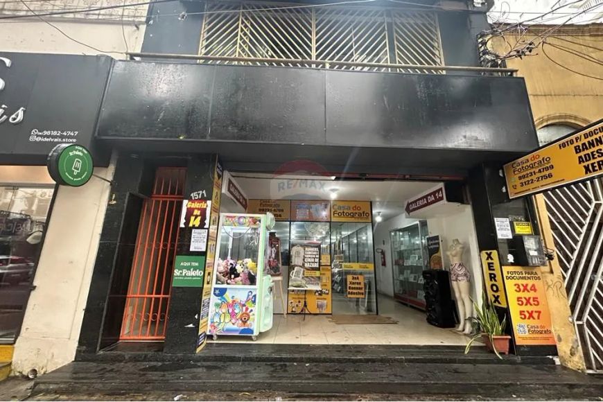 Sala comercial de 300m2 no bairro de Nazaré