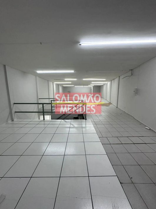 Lojão de 520 m2 junto ao Pátio Belém