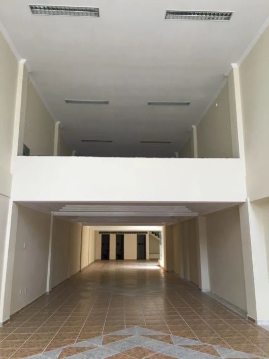 Prédio/Edifício inteiro para aluguel tem 330 metros quadrados em Fátima - Belém - PA