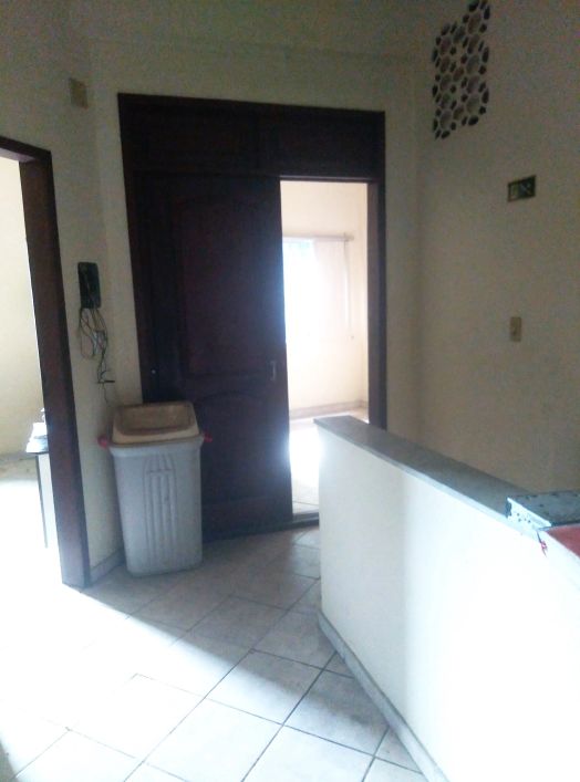 Prédio comercial com 7 salas para Aluguel / Locação (Altos) - Umarizal