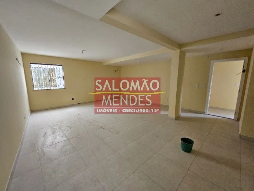 Excelente edifício comercial com ótima visibilidade de esquina