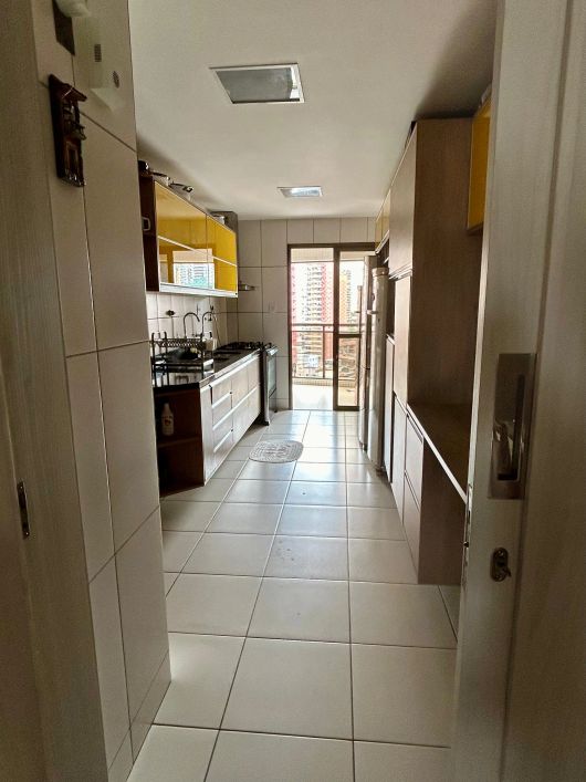 Imóvel para aluguel possui 200 metros quadrados com 5 quartos em Umarizal - Belém - PA