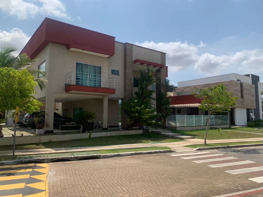 Imóvel para venda possui 550 m² com 4 suítes, piscina em Parque Verde - Belém - PA