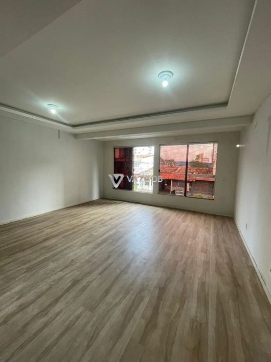Prédio comercial na Batista Campos