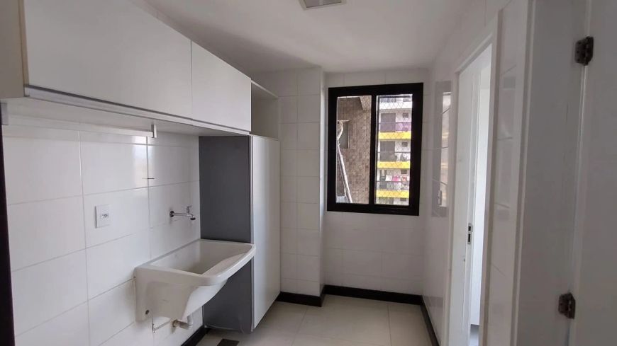 Imóvel para aluguel tem 174 metros quadrados com 2 quartos em Cremação - Belém - PA