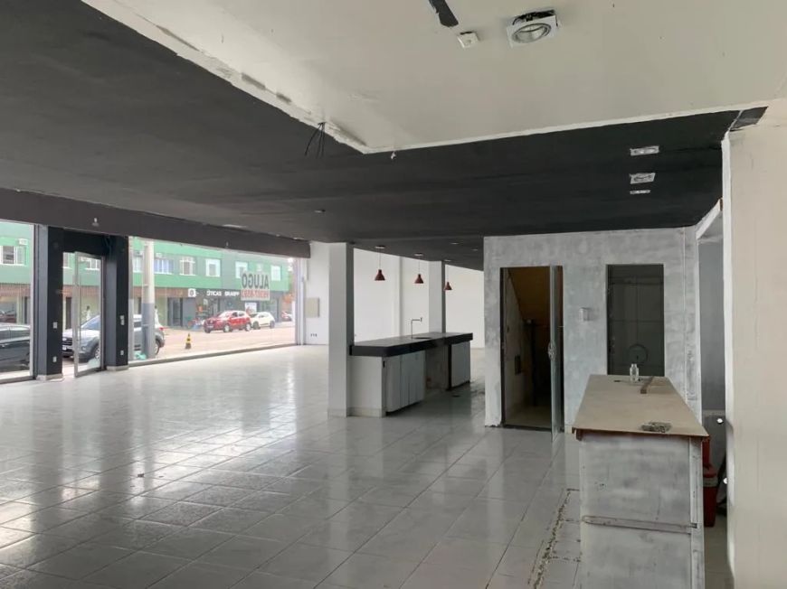 Imóvel para aluguel possui 400 metros quadrados em Umarizal - Belém - PA