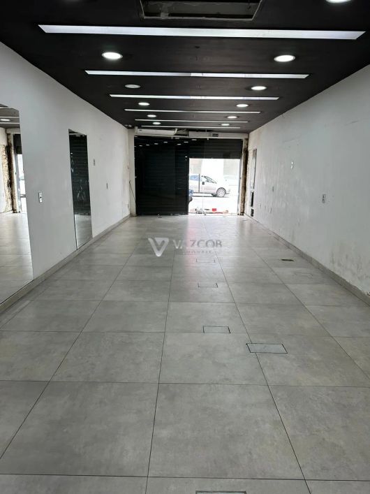 Prédio comercial inteiro na Tv Padre Eutíquio - Batista Campos