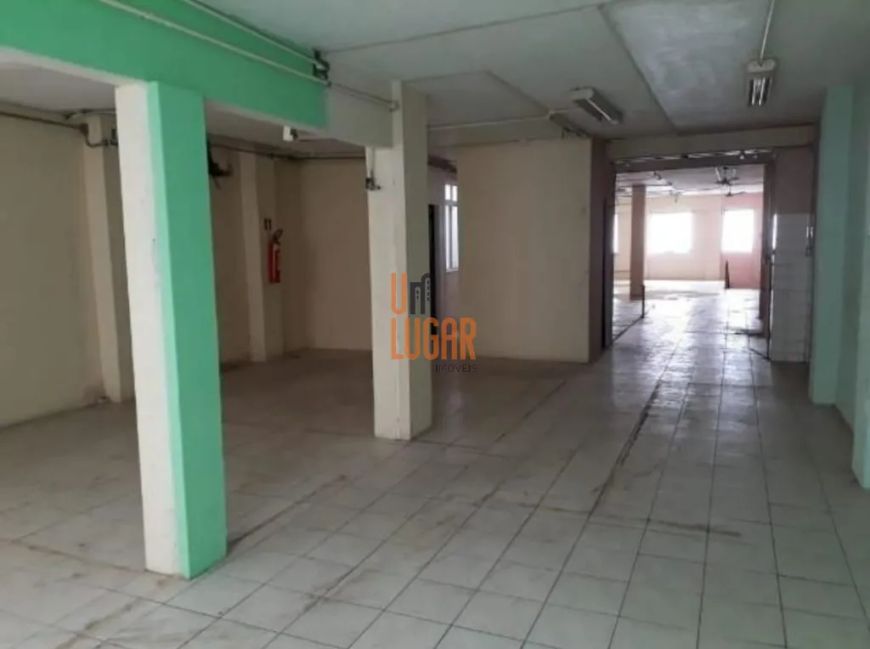 Ponto Comercial Amplo com 2 Pavimentos e Estacionamento na Campina, Belém-PA