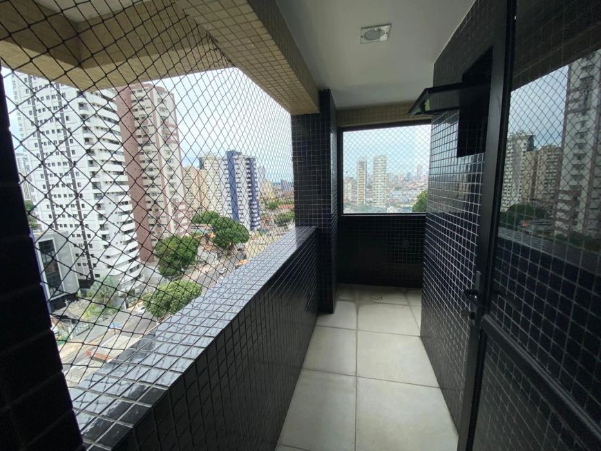 Alugo bonito e espaçoso apartamento no ed terrazos