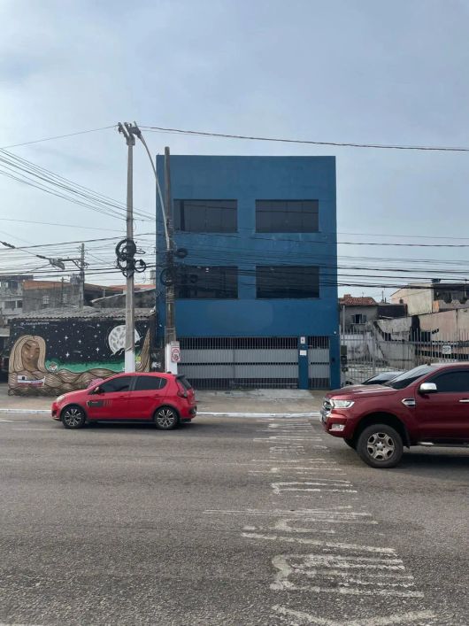 PRÉDIO COMERCIAL - AV. PEDRO ALVARES CABRAL