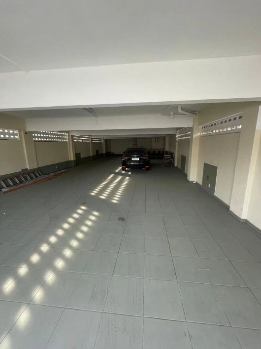 PRÉDIO COMERCIAL - AV. PEDRO ALVARES CABRAL