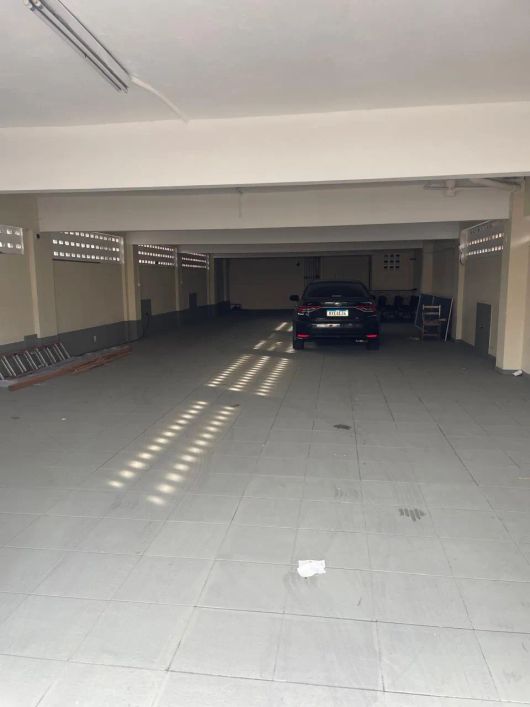 PRÉDIO COMERCIAL - AV. PEDRO ALVARES CABRAL