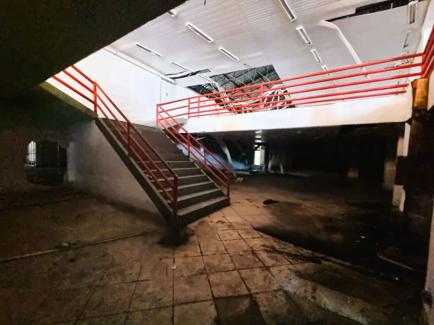 Imóvel comercial para aluguel com 2200 m² em Campina - COM0107WG