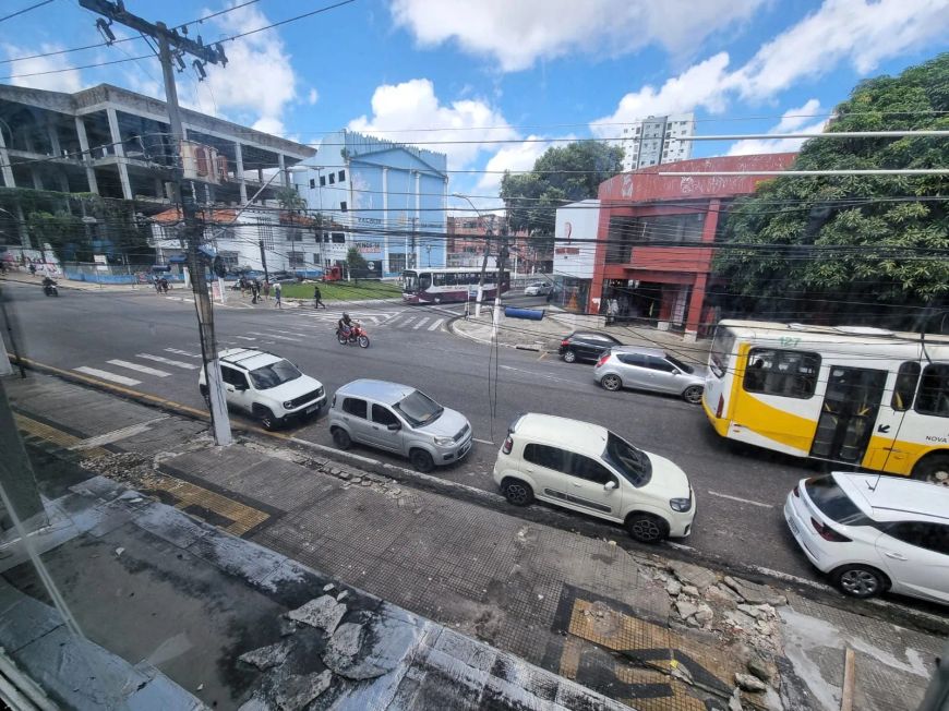 Prédio/Edifício inteiro para aluguel com 1200 m² na Padre Eutíquio - COM0106WG