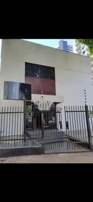 Aluguel de ponto comercial de 2 pavimentos na Tv. generalíssimo Deodoro - Umarizal.