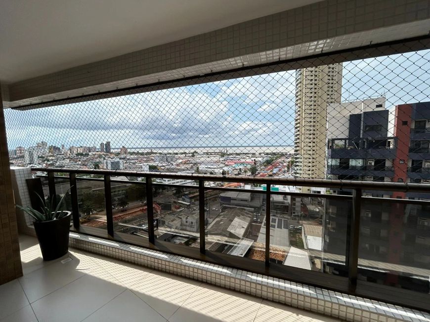 Aluguel / locação de apartamento de 200m² com 4 suítes 3 vagas no Condomínio Uranus Garden