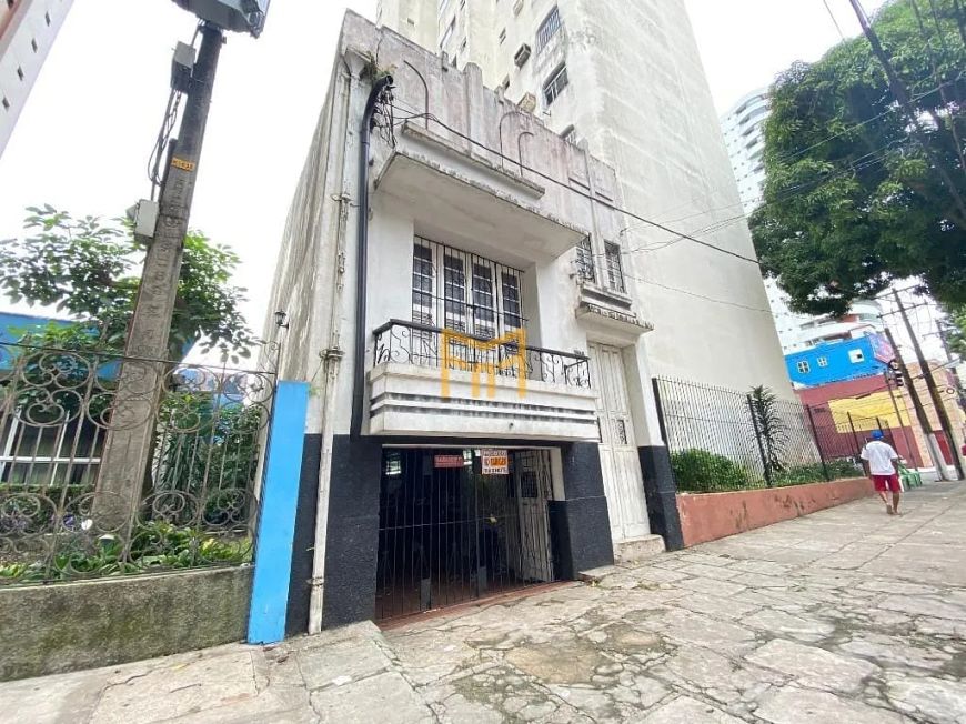 Excelente casa em terreno de 5,40 x 66 - Batista Campos - Venda ou Aluguel