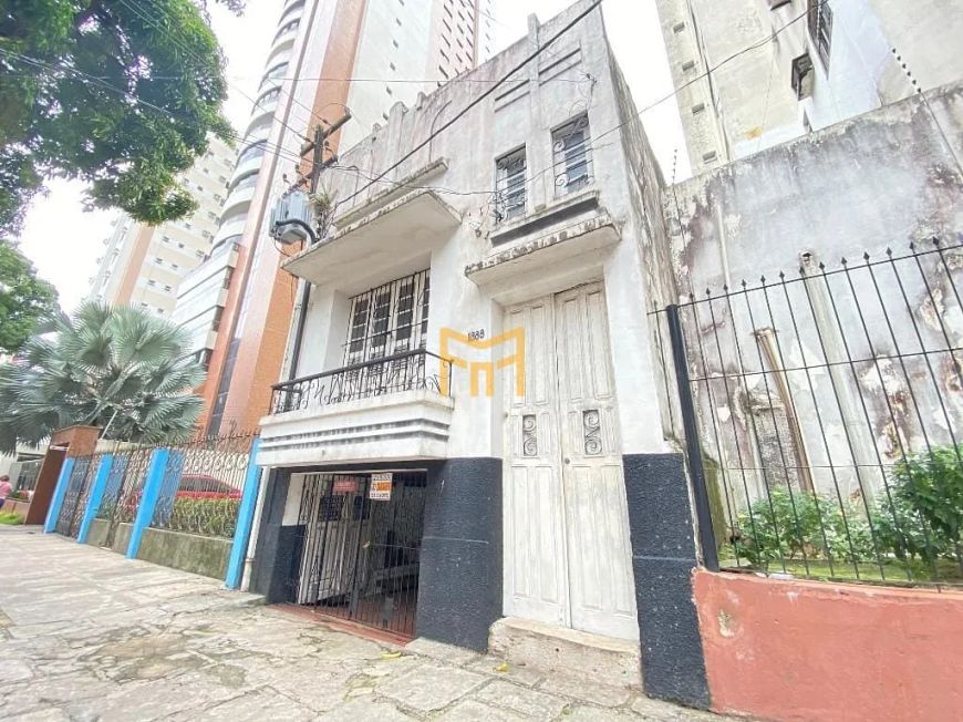 Excelente casa em terreno de 5,40 x 66 - Batista Campos - Venda ou Aluguel